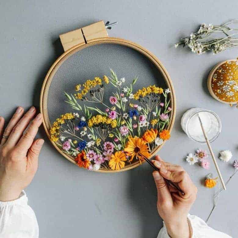 https://www.frombritainwithlove.com/wp-content/uploads/2021/06/dried-flower-embroidery-780x780.jpg