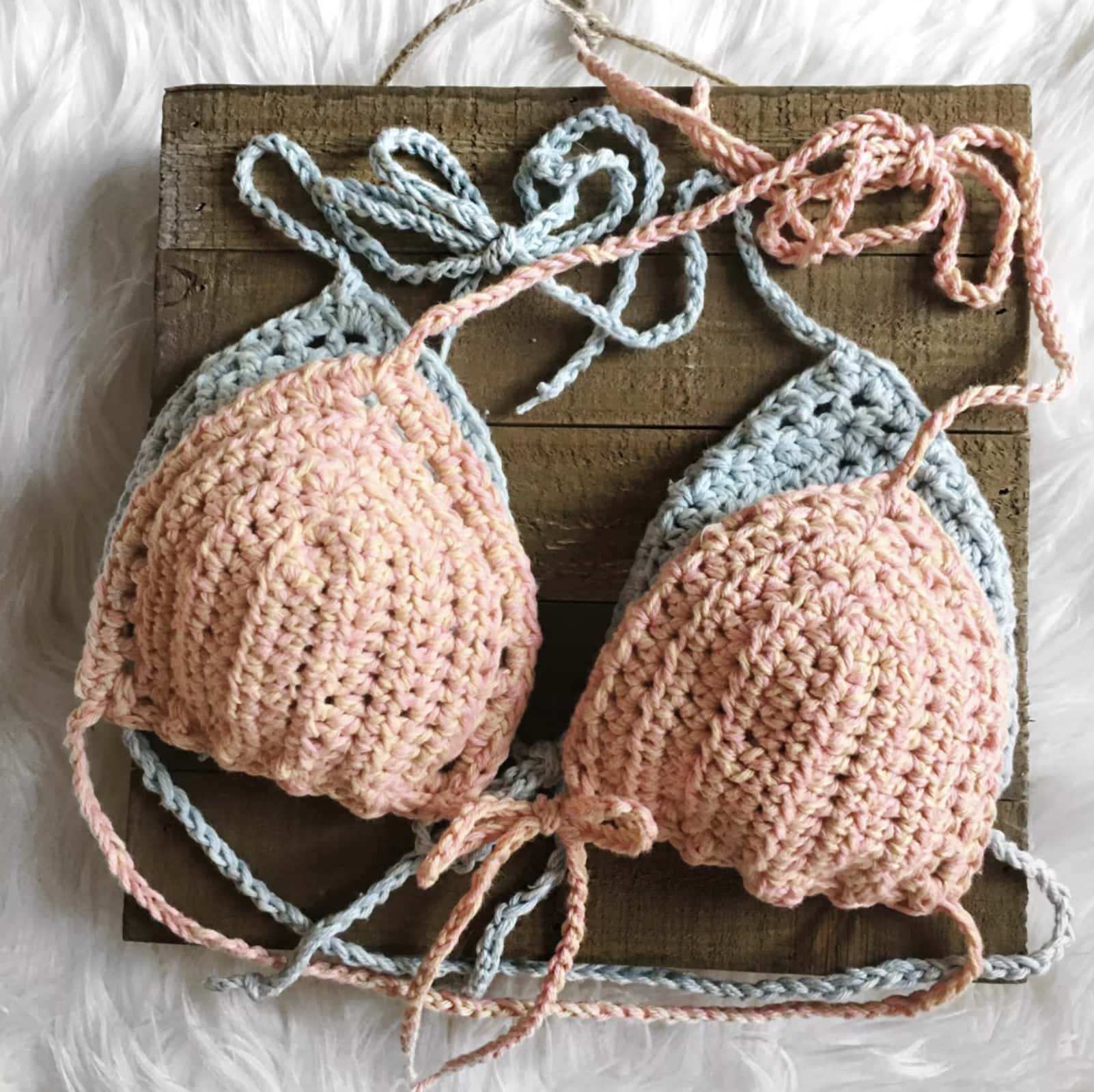 Crochet bikini-swimsuit: Summer giveaway, videotutorial and free pattern