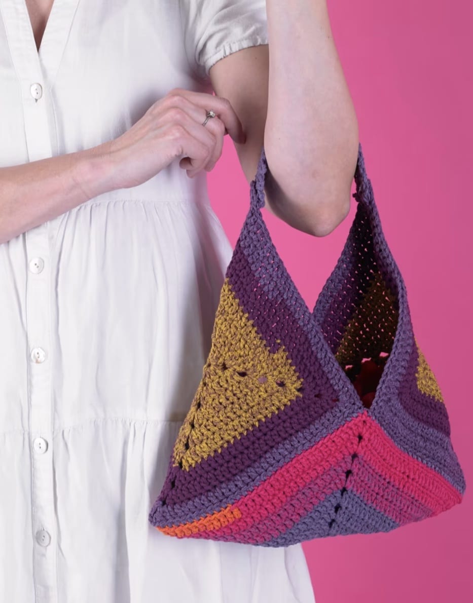 crochet squares shoulder bag free pattern by paintbox yarns - just one of the 15 free crochet square pattern ideas I've shared - as well as some total beauties to buy on Etsy...