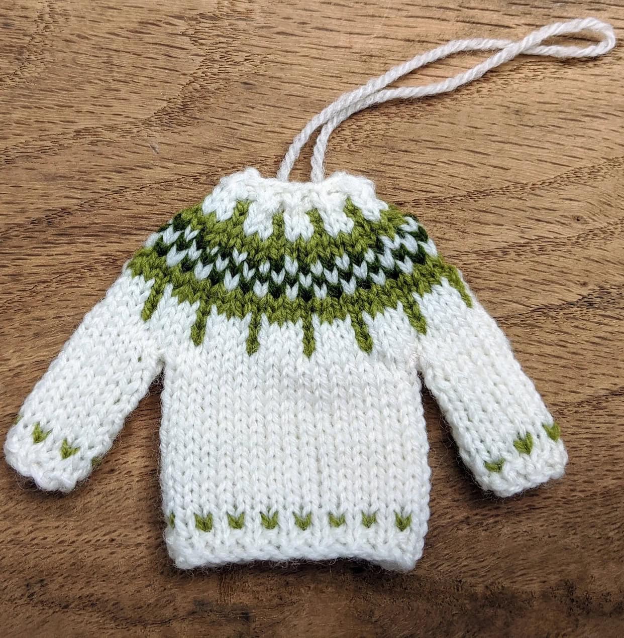 mini fairisle christmas jumper christmas tree decorations knitting pattern